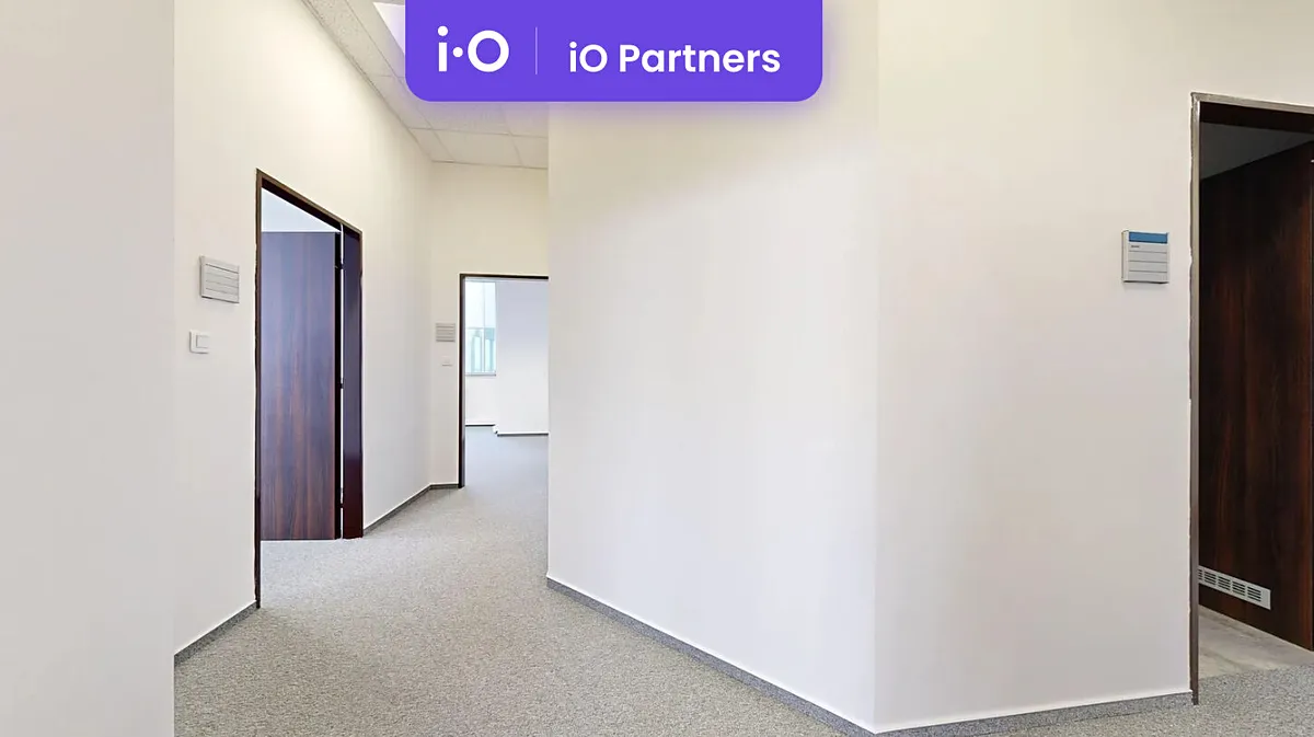 Pronájem kanceláře 3500 m²